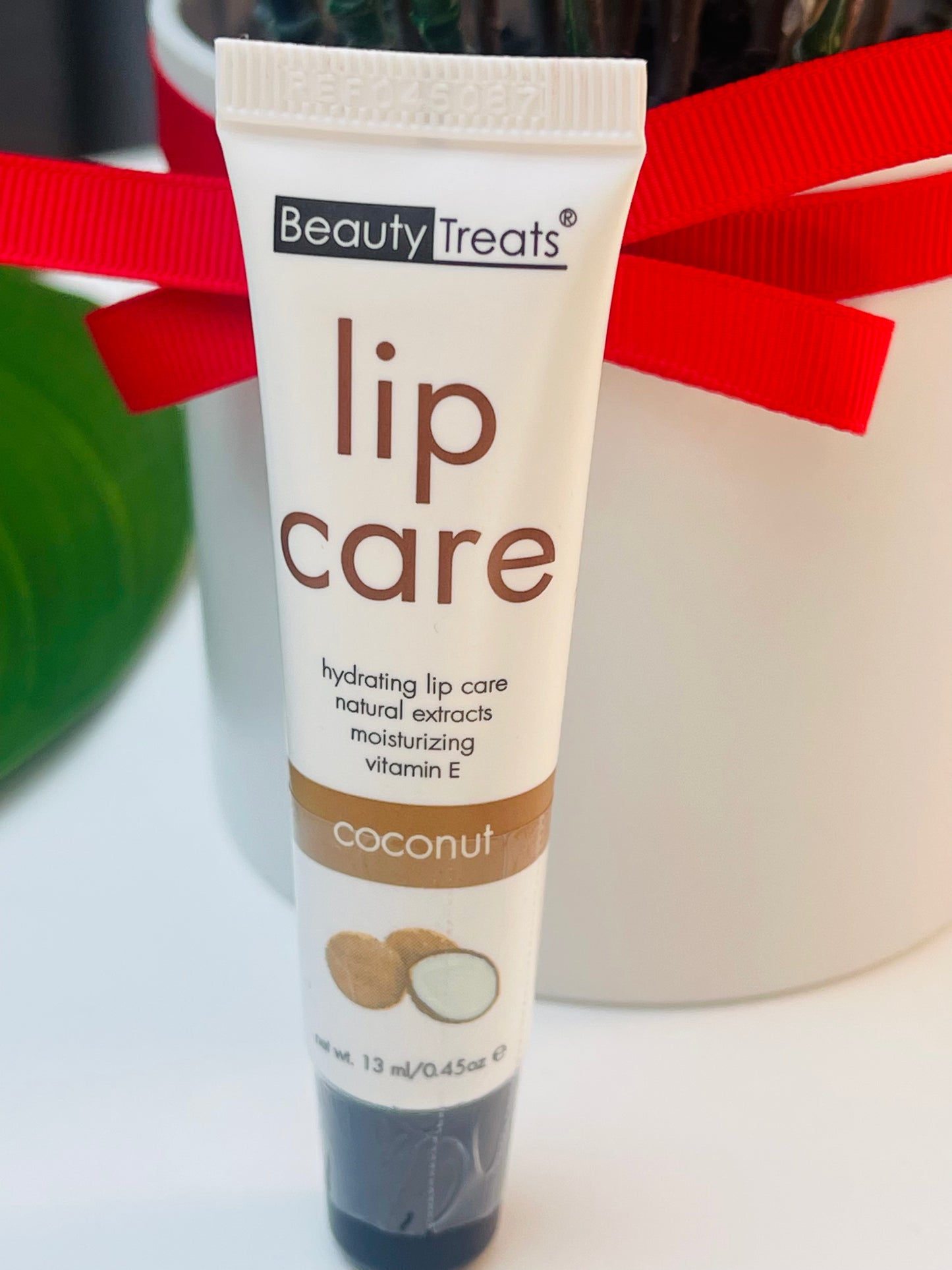 Beauty Treats hydrating lip care natural extracts moisturizing vitamin E