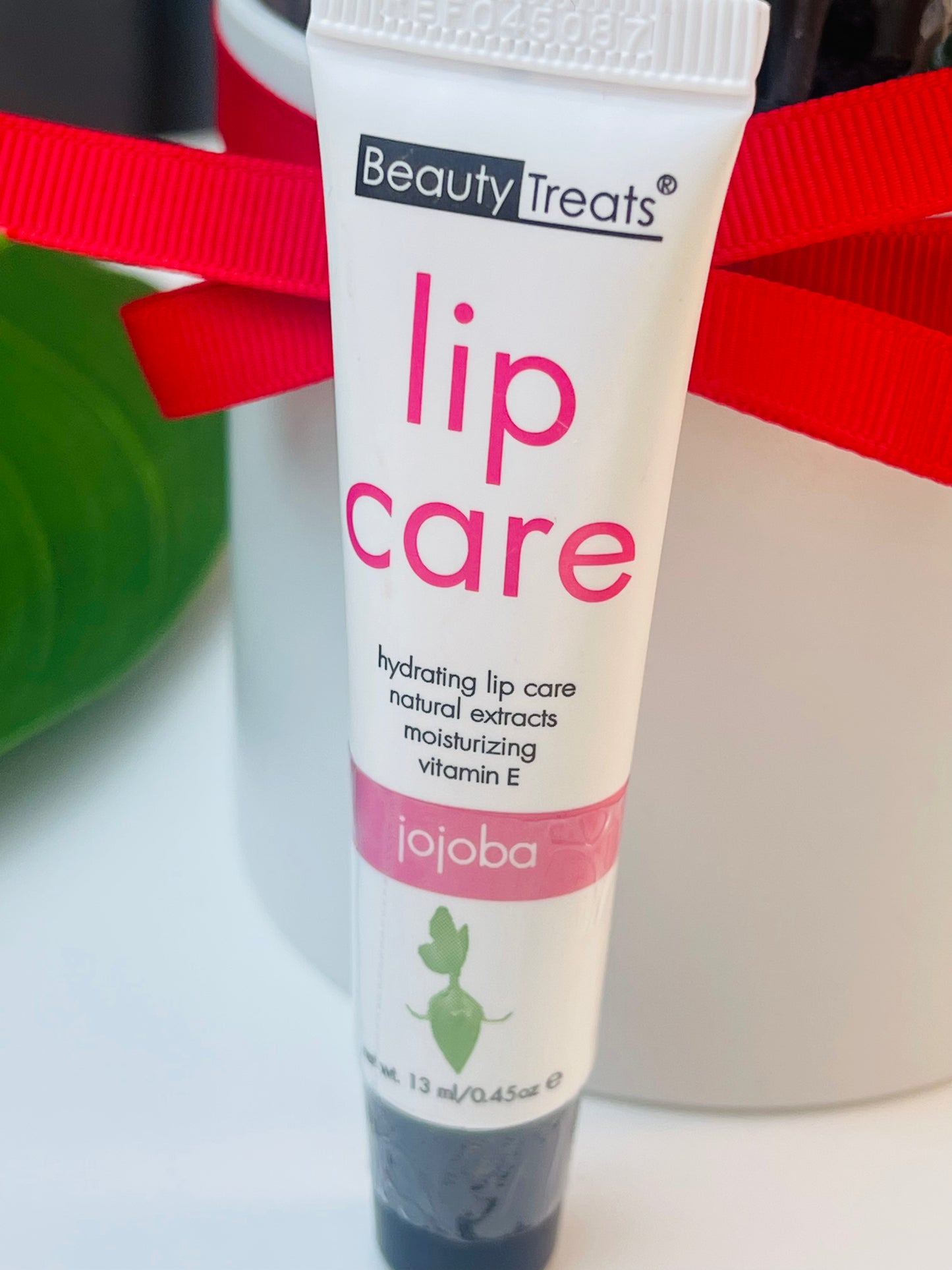 Beauty Treats hydrating lip care natural extracts moisturizing vitamin E