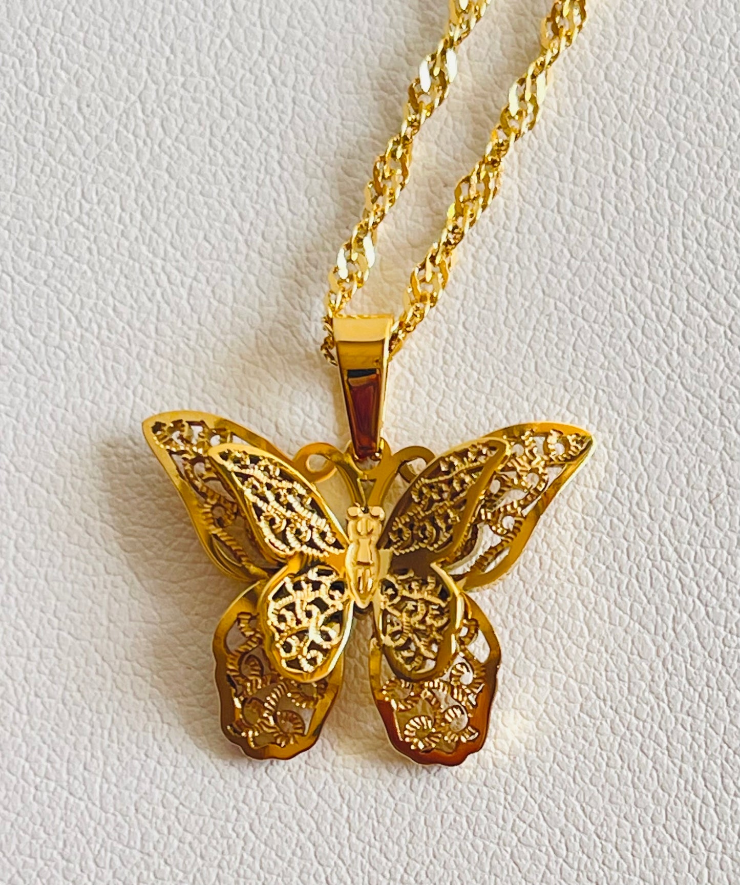 18K Gold Butterfly Pendant Necklace gife for her