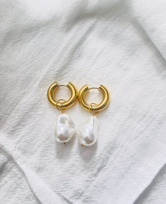 18K Gold Chunky baroque Pearl Drop Earrings • Earrings with Pearl • Large Charm hoops • Dangle Earring • Tarnish Free