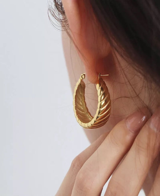 Gold Croissant Earrings, Croissant Hoops, Chunky Hoops, Twisted Hoops, Gold Thick Hoops, Hoop Earrings, Gold Earring, Statement Earring