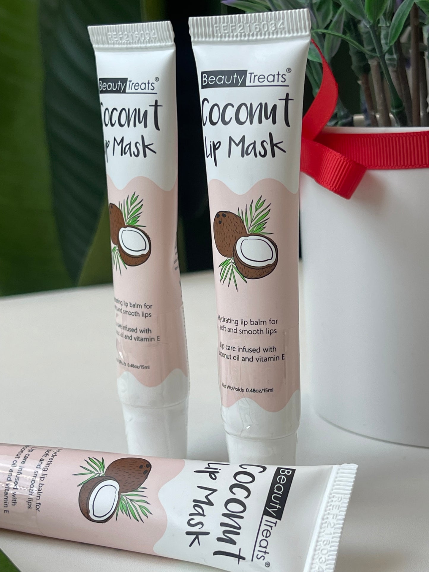 Beauty treat coconut lip mask with vitamin E